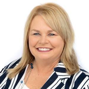 Meet your Posher, Angie